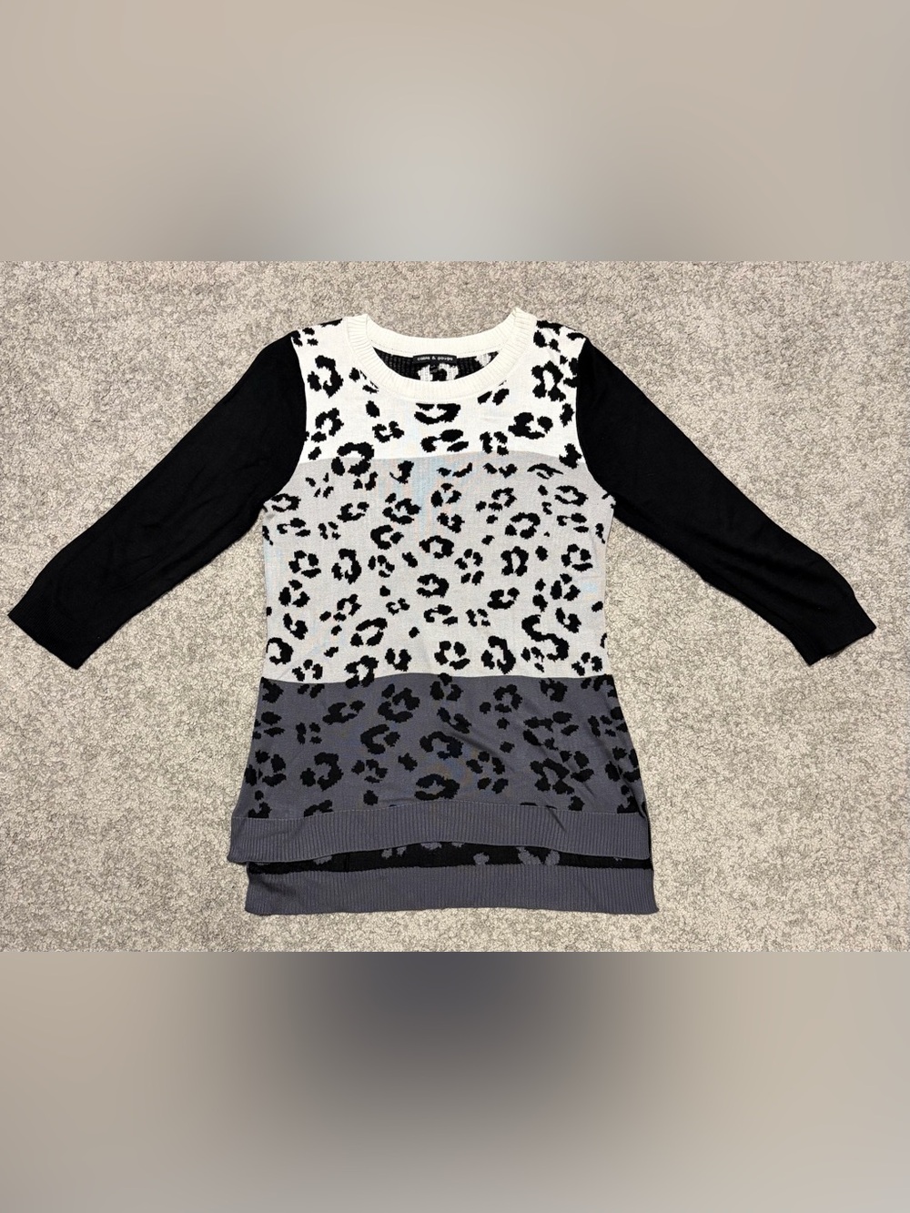 Cable & Gauge Black White and Gray Leopard Print Pullover